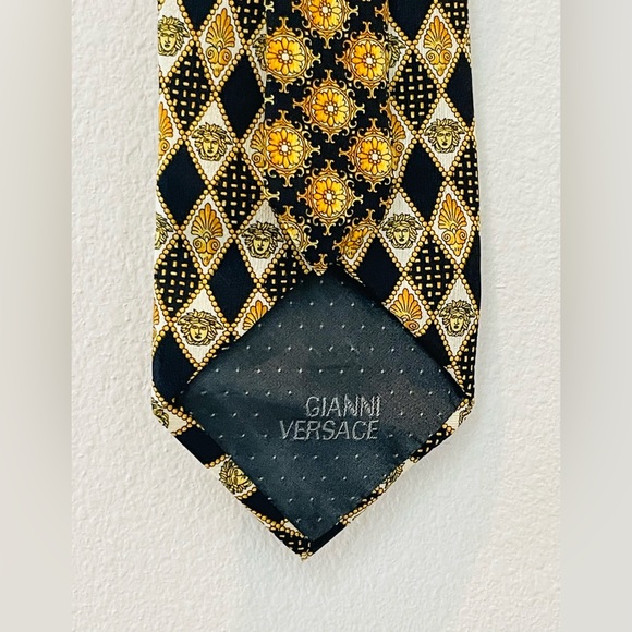 Gianni Versace Tie - Picture 3 of 5